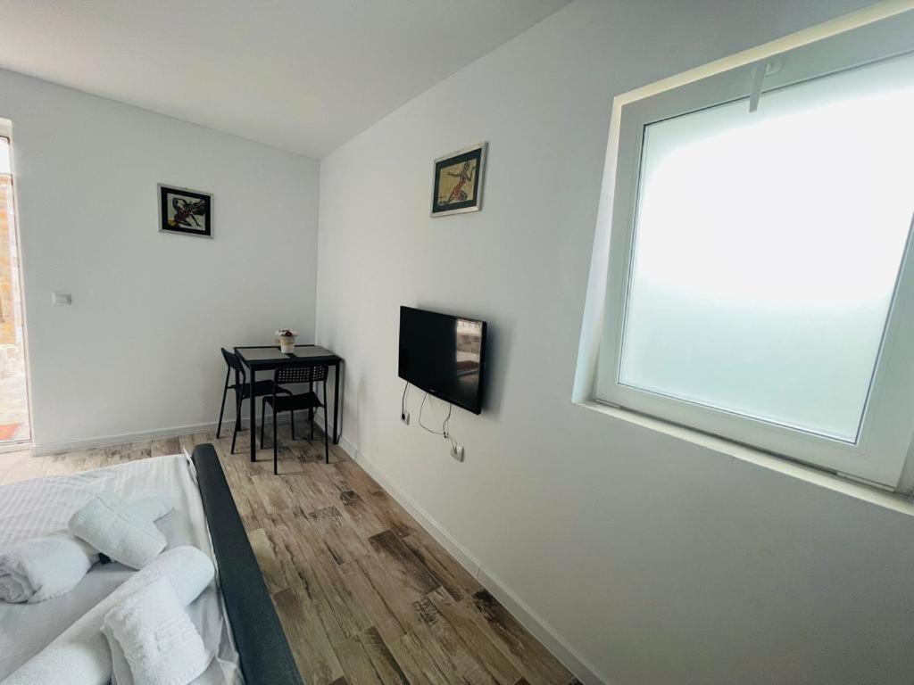 3c Delux 3 * Brasov